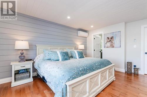 1144 North Bay Drive, Kawartha Lakes, ON - Indoor Photo Showing Bedroom