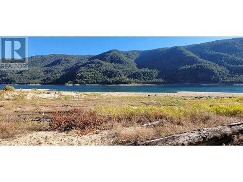 5378 Broadwater Road, Castlegar, BC 