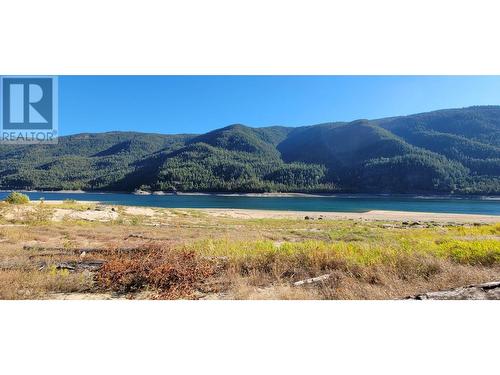 5378 Broadwater Road, Castlegar, BC 