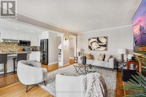 14 Jill Crescent, Brampton, ON - Indoor Photo Showing Living Room