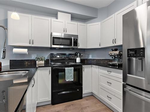 205-821 Goldstream Ave, Langford, BC - Indoor Photo Showing Kitchen