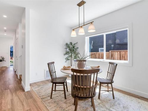 1269 Dunsterville Ave, Saanich, BC - Indoor Photo Showing Dining Room