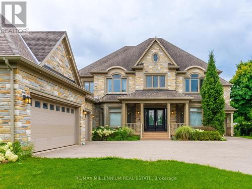 33 Maple Grove Avenue, Richmond Hill, ON - Outdoor With Facade