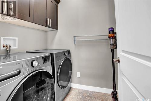 4411 Sandpiper Crescent E, Regina, SK - Indoor Photo Showing Laundry Room