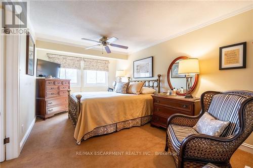 89 Larraine Avenue, Hamilton, ON - Indoor Photo Showing Bedroom