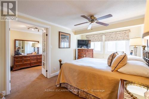 89 Larraine Avenue, Hamilton, ON - Indoor Photo Showing Bedroom