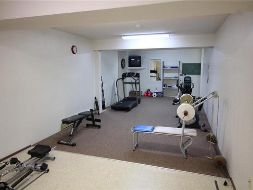 303-9942 Daniel St, Chemainus, BC - Indoor Photo Showing Gym Room