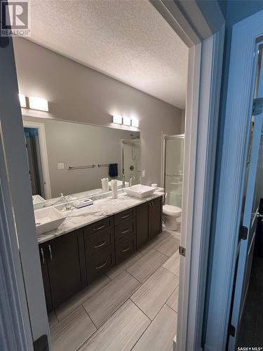 103 2800 Lakeview Drive, Prince Albert, SK - Indoor Photo Showing Bathroom