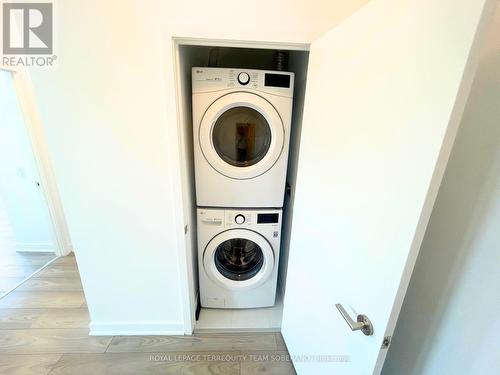 1104 - 120 Parliament Street, Toronto, ON - Indoor Photo Showing Laundry Room