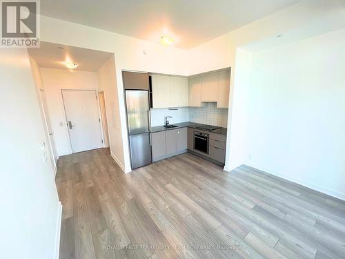 1104 - 120 Parliament Street, Toronto, ON - Indoor Photo Showing Kitchen