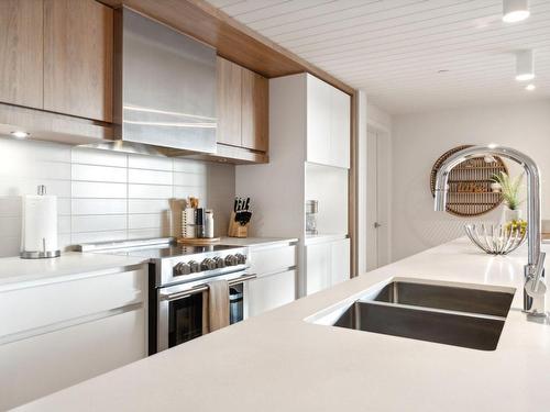 Cuisine - 602-121 Rue Cuttle, Mont-Tremblant, QC - Indoor Photo Showing Kitchen With Double Sink With Upgraded Kitchen