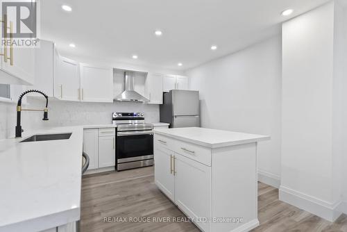 449 Drew Street, Oshawa (Central), ON - Indoor Photo Showing Kitchen