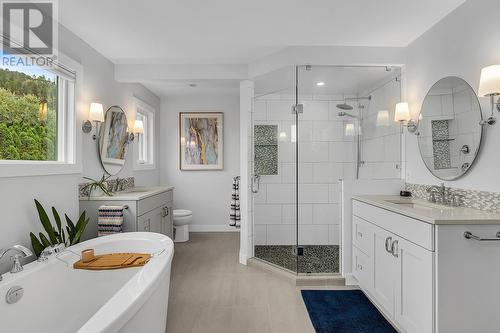 974 Nassau Crescent, Kelowna, BC - Indoor Photo Showing Bathroom