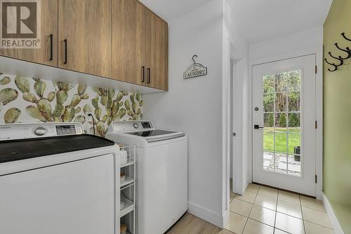 974 Nassau Crescent, Kelowna, BC - Indoor Photo Showing Laundry Room