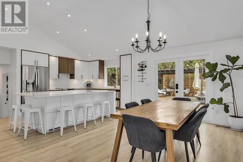 974 Nassau Crescent, Kelowna, BC - Indoor Photo Showing Dining Room