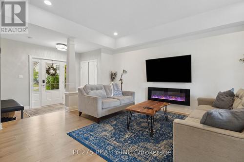 965 Cherryhaven Drive, London, ON - Indoor Photo Showing Living Room With Fireplace