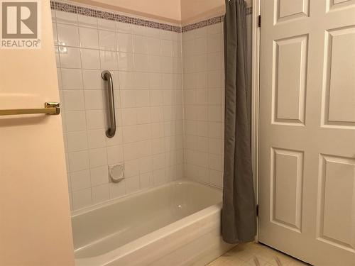 5123 42 Street Ne, Chetwynd, BC - Indoor Photo Showing Bathroom