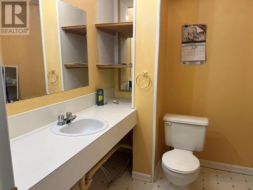 5123 42 Street Ne, Chetwynd, BC - Indoor Photo Showing Bathroom