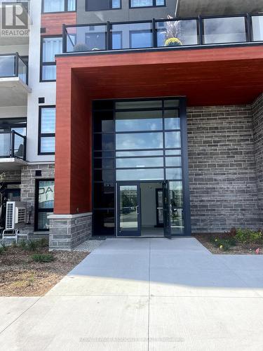 404 - 4 Kimberly Lane, Collingwood, ON - Outdoor With Facade