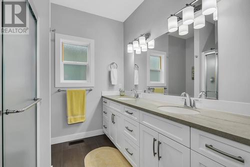 3400 Kingfisher Road, West Kelowna, BC - Indoor Photo Showing Bathroom