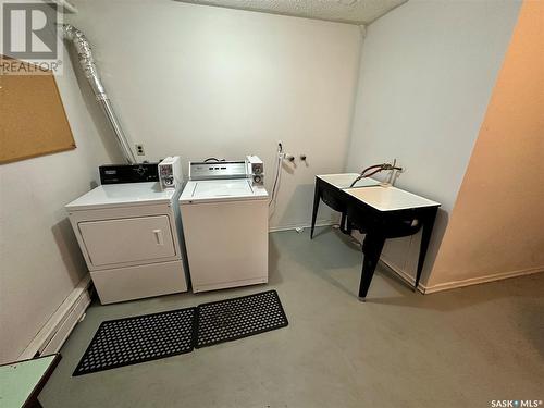 1912 Main Street, Saskatoon, SK - Indoor Photo Showing Laundry Room