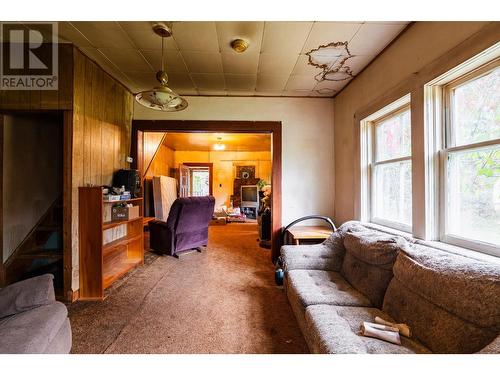 713 Arthur Street, Slocan, BC - Indoor