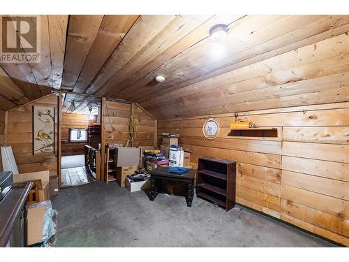 713 Arthur Street, Slocan, BC - Indoor