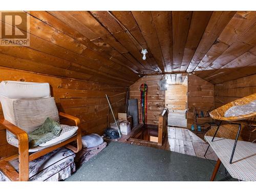 713 Arthur Street, Slocan, BC - Indoor