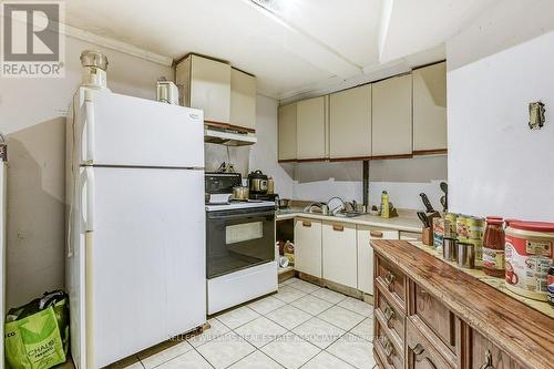 46 Muirland Crescent, Brampton, ON - Indoor Photo Showing Kitchen