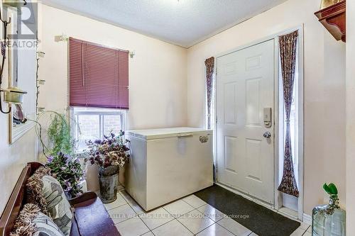 46 Muirland Crescent, Brampton, ON - Indoor Photo Showing Laundry Room