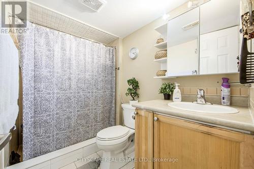 4454 Centretown Way, Mississauga, ON - Indoor Photo Showing Bathroom