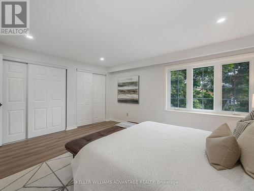 1227 Cornerbrook Place, Mississauga, ON - Indoor Photo Showing Bedroom