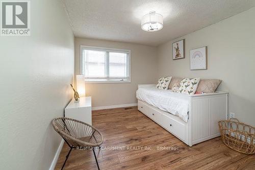 9 Bing Crescent, Hamilton, ON - Indoor Photo Showing Bedroom