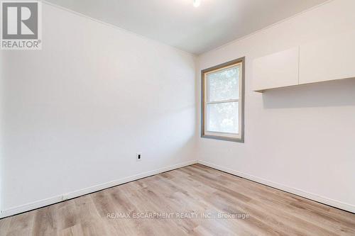 453 Paling Avenue, Hamilton, ON - Indoor Photo Showing Other Room