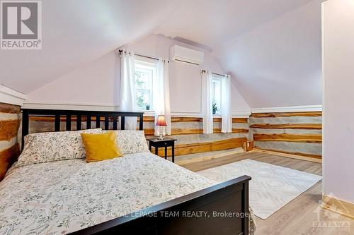 118 William Street, Merrickville-Wolford, ON - Indoor Photo Showing Bedroom