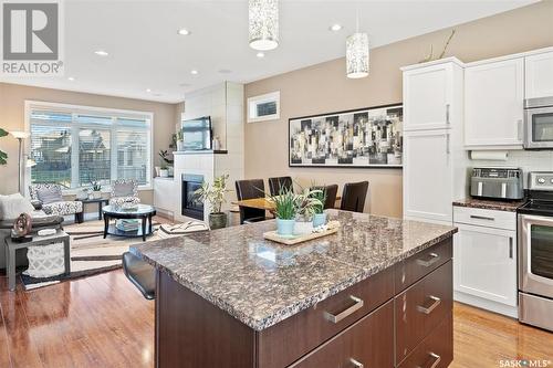 143 Maningas Bend, Saskatoon, SK - Indoor Photo Showing Kitchen With Upgraded Kitchen