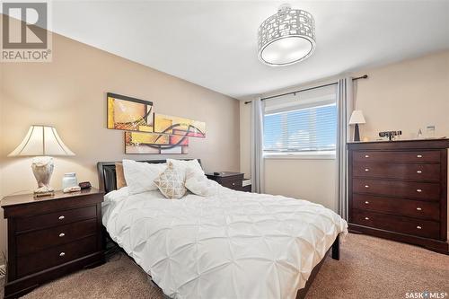 143 Maningas Bend, Saskatoon, SK - Indoor Photo Showing Bedroom