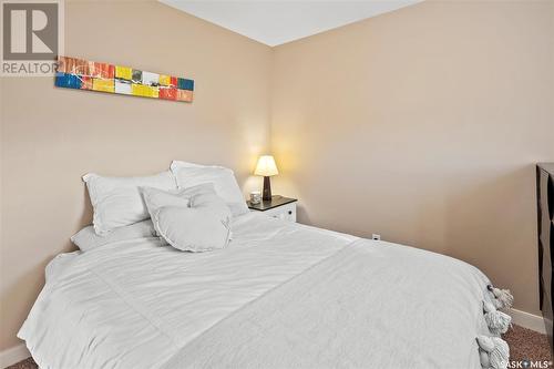 143 Maningas Bend, Saskatoon, SK - Indoor Photo Showing Bedroom