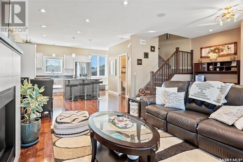 143 Maningas Bend, Saskatoon, SK - Indoor Photo Showing Living Room