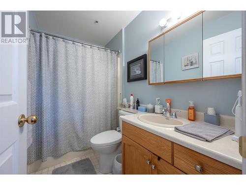 1445 Halifax Street Unit# 104, Penticton, BC - Indoor Photo Showing Bathroom