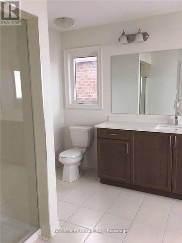 7 Yarrow Lane, East Gwillimbury, ON - Indoor Photo Showing Bathroom