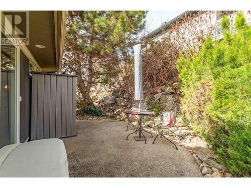 4043 Gallaghers Terrace, Kelowna, BC - Outdoor