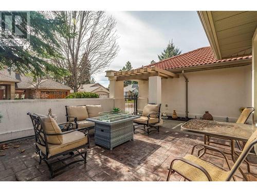 4043 Gallaghers Terrace, Kelowna, BC - Outdoor With Deck Patio Veranda