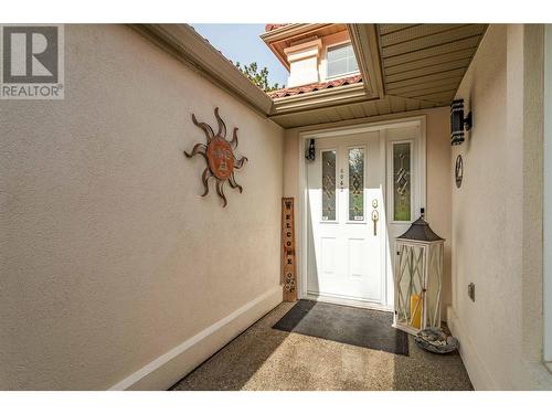 4043 Gallaghers Terrace, Kelowna, BC - Outdoor