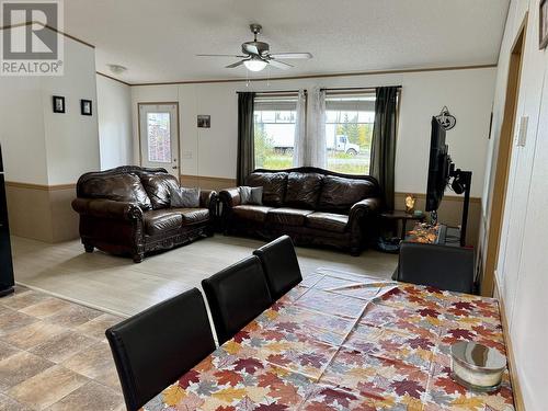 549 Speedway Road, Vanderhoof, BC - Indoor Photo Showing Living Room