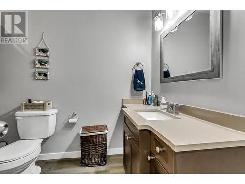 4016 Knight Crescent, Prince George, BC - Indoor Photo Showing Bathroom