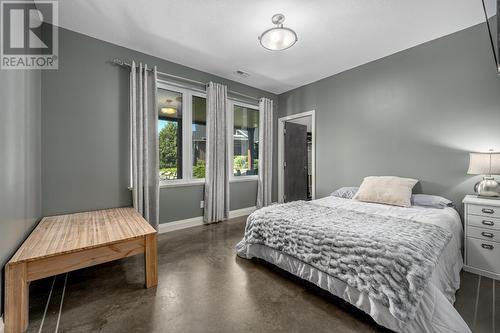 1858 Ironwood Terrace, Kamloops, BC - Indoor Photo Showing Bedroom