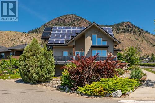 1858 Ironwood Terrace, Kamloops, BC - Outdoor With Facade