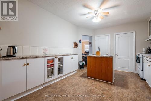 19 Graham Avenue N, Hamilton, ON - Indoor Photo Showing Kitchen