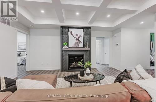 514 Lambton Street W, West Grey, ON - Indoor Photo Showing Living Room With Fireplace